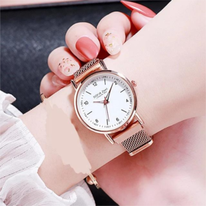 Round clock strap watch